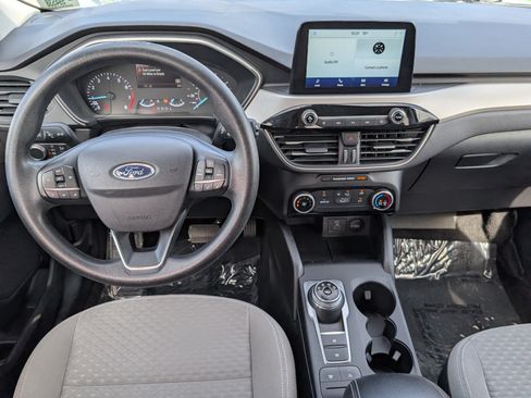 Used 2022 Ford Escape SE FWD image 11
