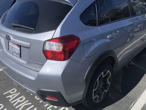 Used 2017 Subaru Crosstrek 2.0i Premium image 2