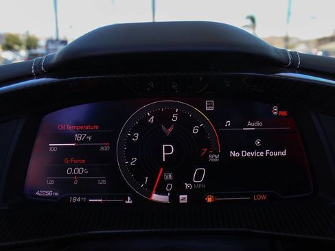 Used 2021 Chevrolet Corvette Stingray Premium Cpe w/ Z51 Performance Package RWD image 26