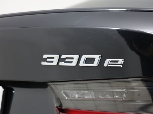Used 2023 BMW 330e w/ M Sport Package RWD image 16