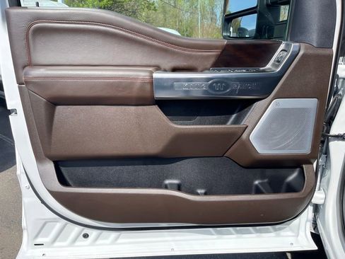 Used 2024 Ford F250 King Ranch w/ Chrome Package AWD/4WD image 19