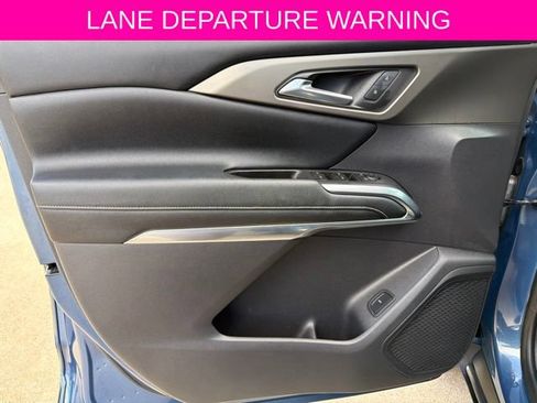 Used 2024 Chevrolet Traverse LT FWD image 15