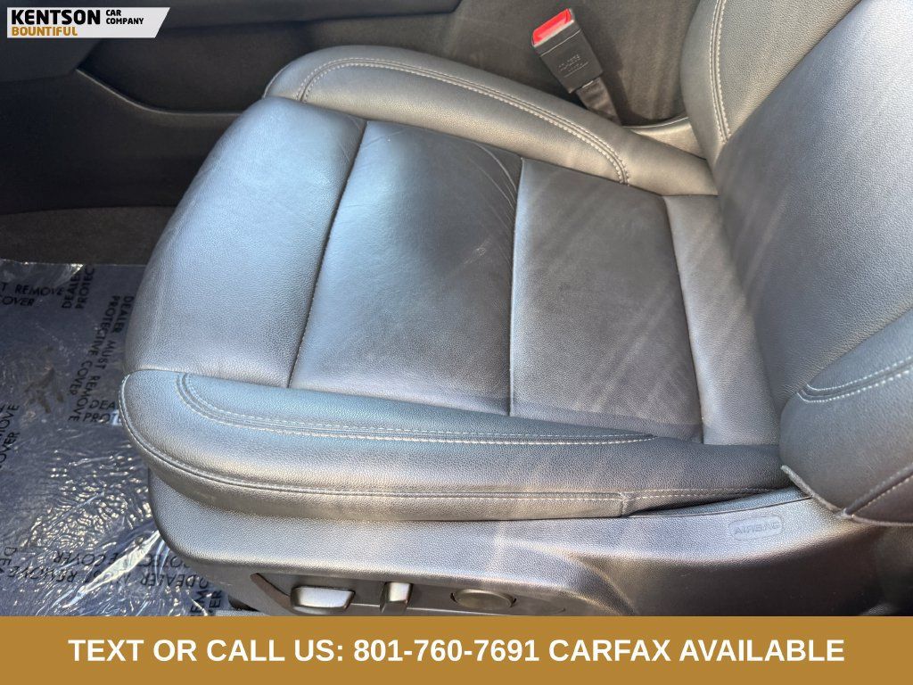 Used 2025 Chevrolet Suburban Z71 AWD/4WD image 28