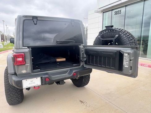 Used 2020 Jeep Wrangler Unlimited Rubicon w/ Quick Order Package 28Y Recon AWD/4WD image 34