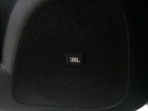 Used 2015 Toyota Prius Five image 27