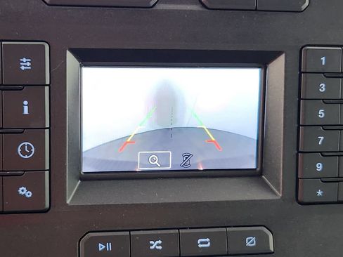 Used 2018 Ford F150 XLT AWD/4WD image 22