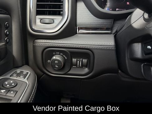 Used 2024 RAM 2500 Limited AWD/4WD image 29