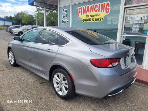 Used 2016 Chrysler 200 Limited image 4