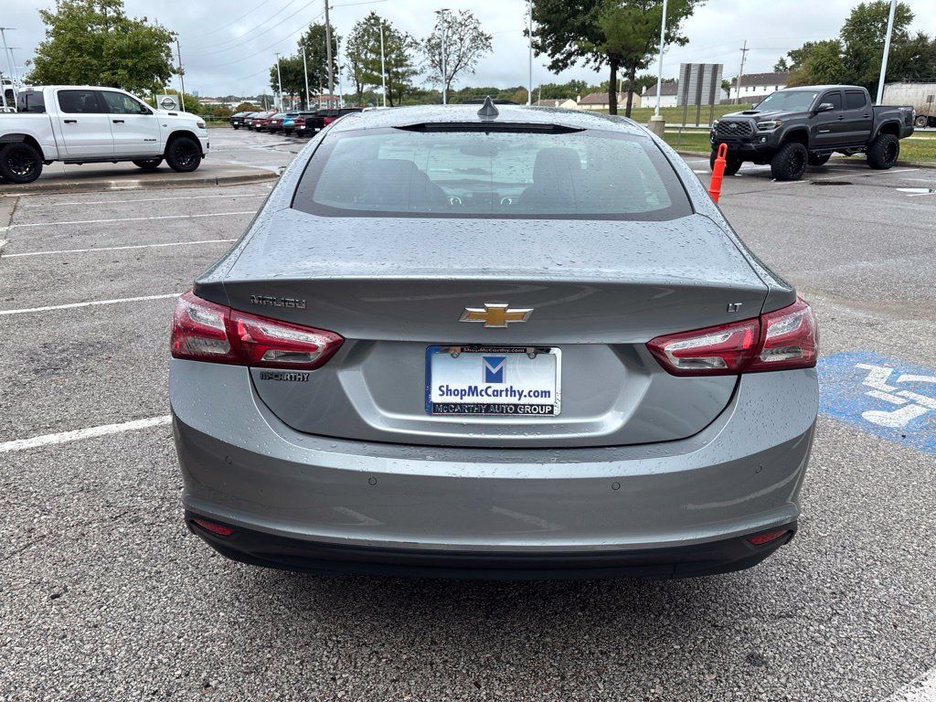 Used 2024 Chevrolet Malibu LT FWD image 7