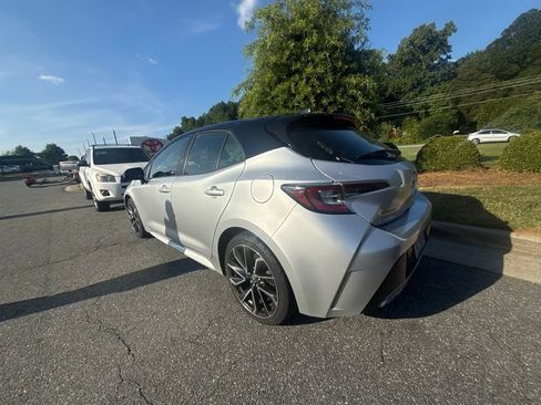 Used 2020 Toyota Corolla XSE FWD image 6