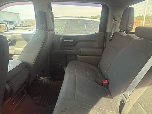 Used 2019 Chevrolet Silverado 1500 Custom w/ Custom Value Package image 6
