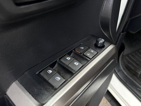 Used 2023 Toyota Tacoma SR5 RWD image 26
