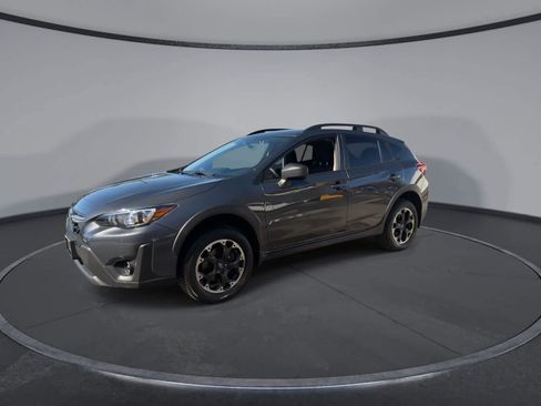 Used 2021 Subaru Crosstrek 2.0i image 4