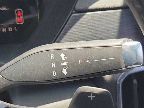 Used 2026 GMC Acadia Elevation w/ Black Edition FWD image 32