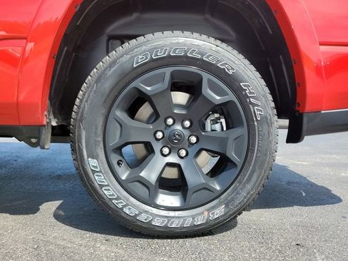 Used 2025 RAM 1500 Big Horn AWD/4WD image 9
