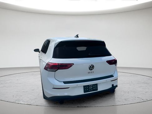 Used 2024 Volkswagen GTI SE FWD image 10