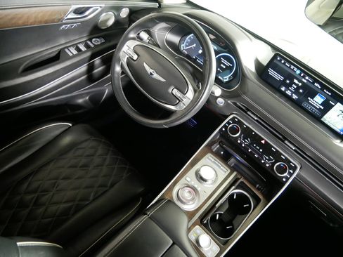 Used 2023 Genesis GV80 3.5T w/ Prestige Package AWD/4WD image 9