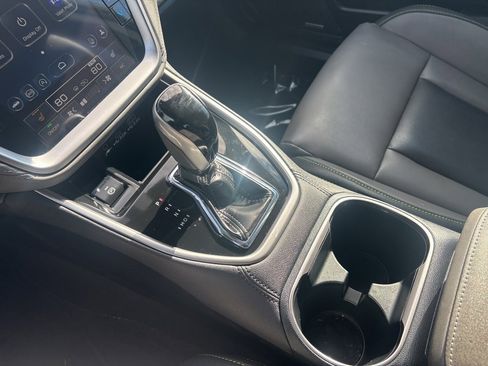 Certified 2025 Subaru Outback Onyx Edition image 18