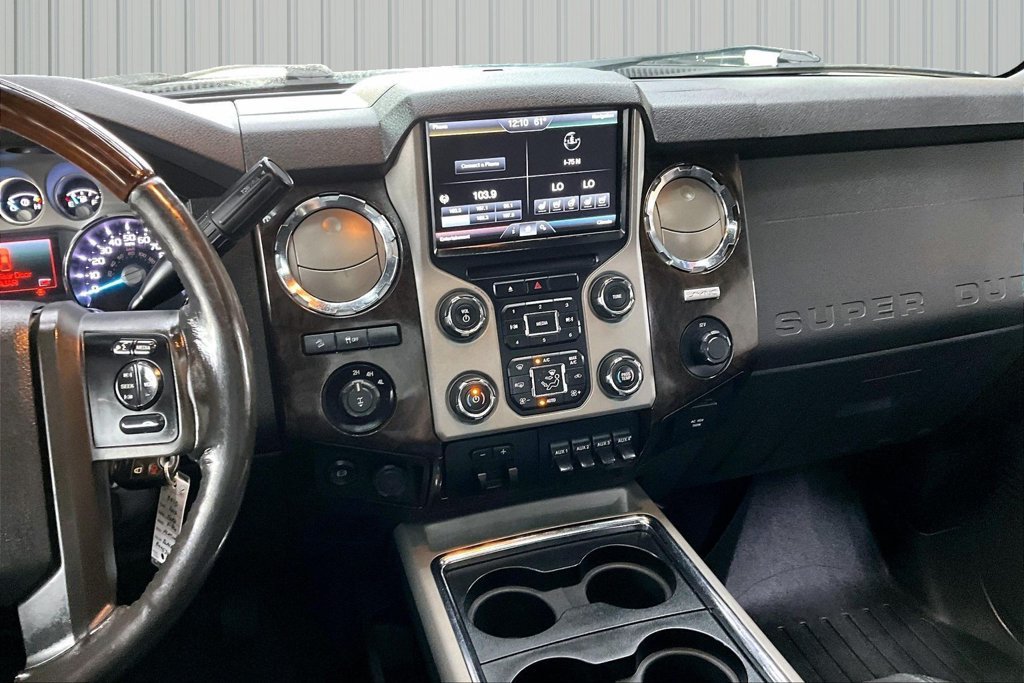 Used 2016 Ford F350 Platinum w/ Platinum Package AWD/4WD image 9