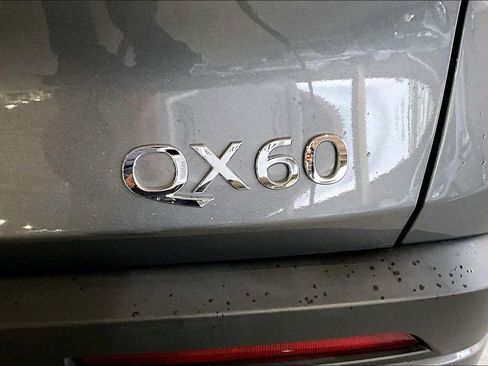 Used 2025 INFINITI QX60 Luxe w/ Vision Package image 8