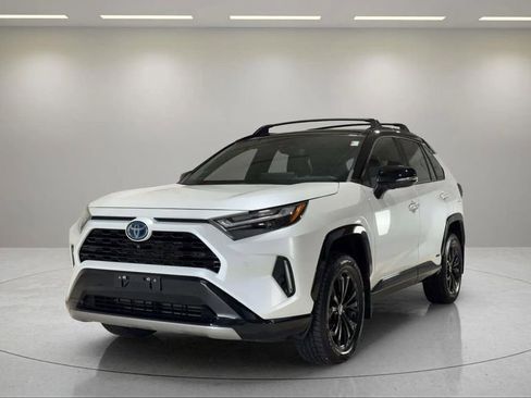 Used 2023 Toyota RAV4 XSE AWD/4WD image 20