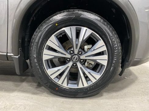 Certified 2023 Nissan Rogue SV w/ SV Premium B Package AWD/4WD image 32