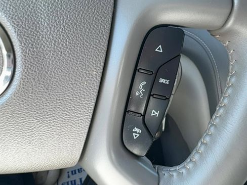 Used 2017 Buick Enclave Convenience image 28