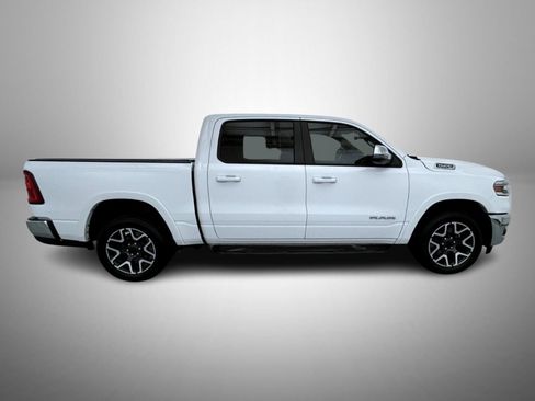 Certified 2025 RAM 1500 Laramie AWD/4WD image 4