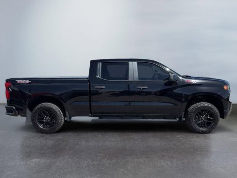 Used 2021 Chevrolet Silverado 1500 Custom Trail Boss w/ Midnight Edition AWD/4WD image 6