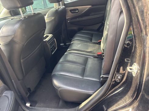 Used 2017 Nissan Murano Platinum w/ Platinum Technology Package FWD image 11