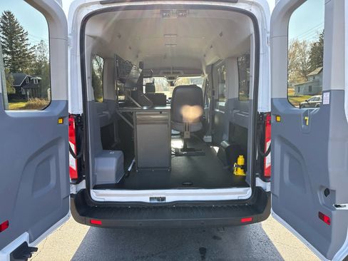 Used 2019 Ford Transit 150 XLT image 14