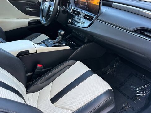 Used 2023 Lexus ES 350 F Sport w/ Accessory Package (Z2) FWD image 19