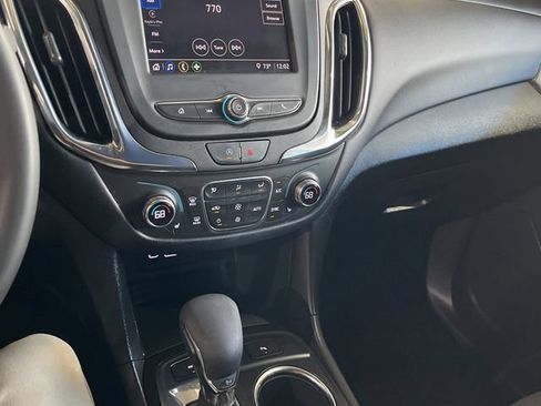 Used 2023 Chevrolet Equinox LT AWD/4WD image 15