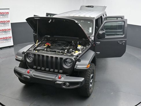 Used 2022 Jeep Wrangler Unlimited Rubicon w/ LED Lighting Group AWD/4WD image 41