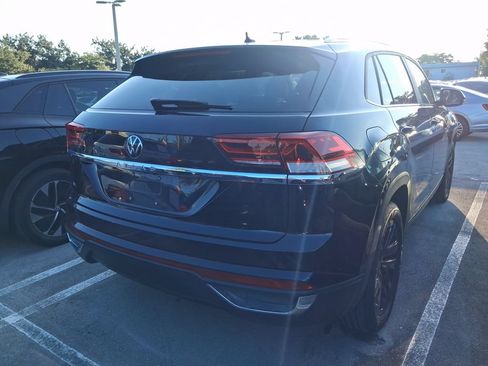 Used 2023 Volkswagen Atlas Cross Sport SE w/ Black Wheel Package FWD image 9