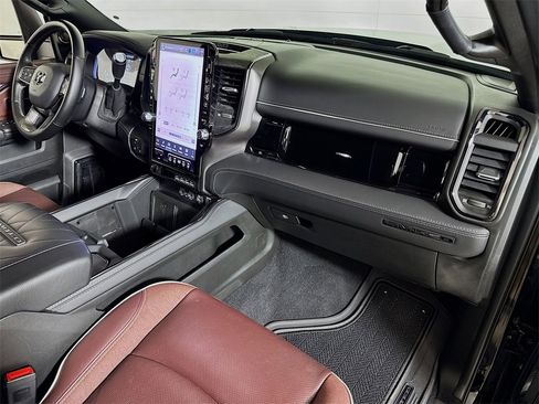 Used 2025 RAM 2500 Limited image 29