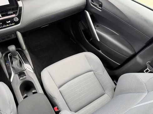 Used 2025 Toyota Corolla Cross AWD Hybrid image 24