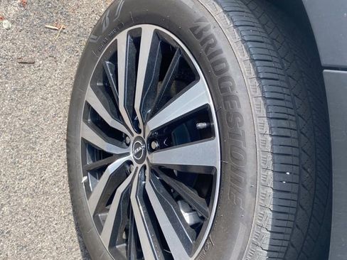 Used 2024 Nissan Pathfinder Platinum w/ Cargo Package image 38