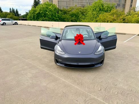 Used 2021 Tesla Model 3 Long Range AWD/4WD image 33
