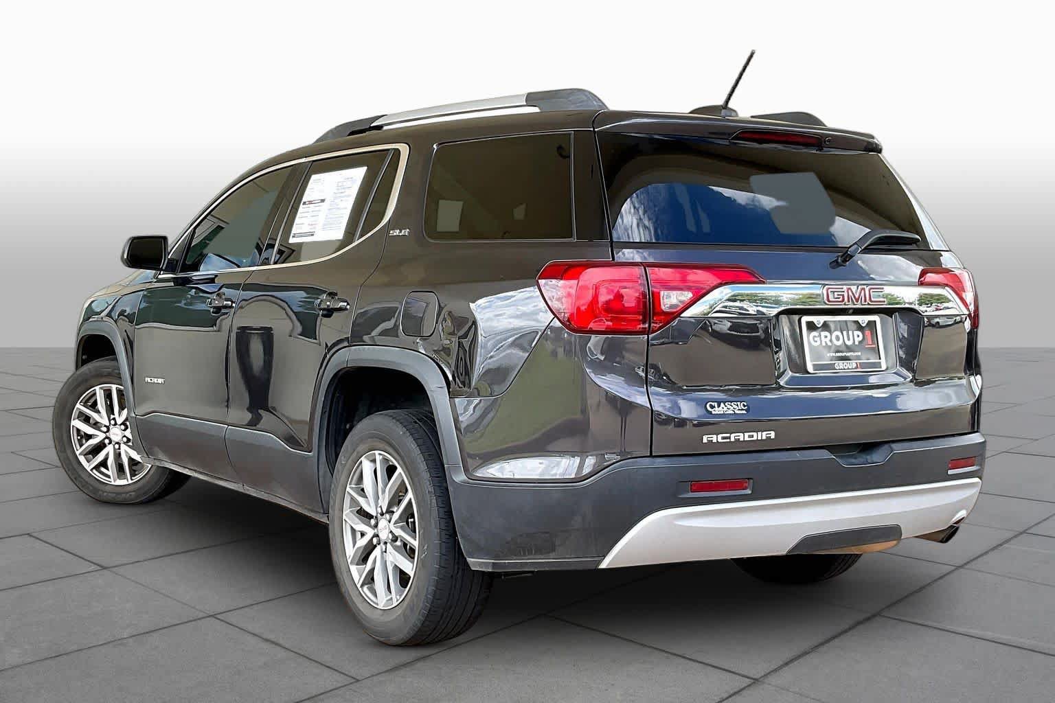 Used 2017 GMC Acadia SLE FWD image 10