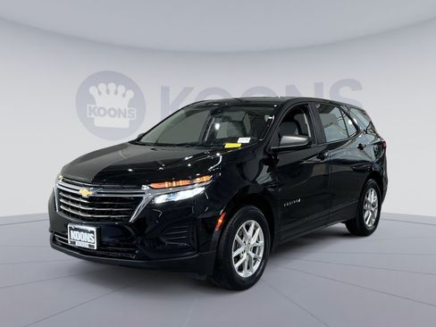 Used 2023 Chevrolet Equinox LS w/ Driver Confidence II Package AWD/4WD image 1