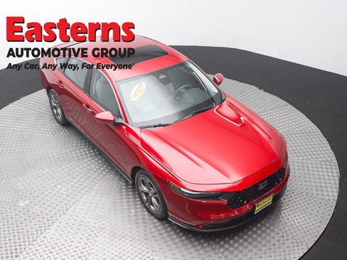 Used 2024 Honda Accord EX image 3