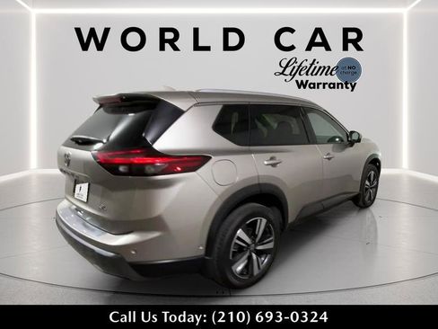 Used 2024 Nissan Rogue SL w/ SL Premium Package FWD image 15