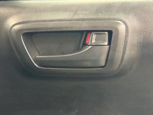 Used 2021 Toyota Tacoma SR AWD/4WD image 27