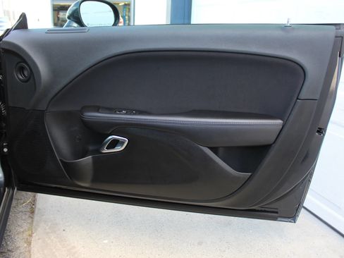 Used 2019 Dodge Challenger R/T w/ Driver Convenience Group RWD image 20