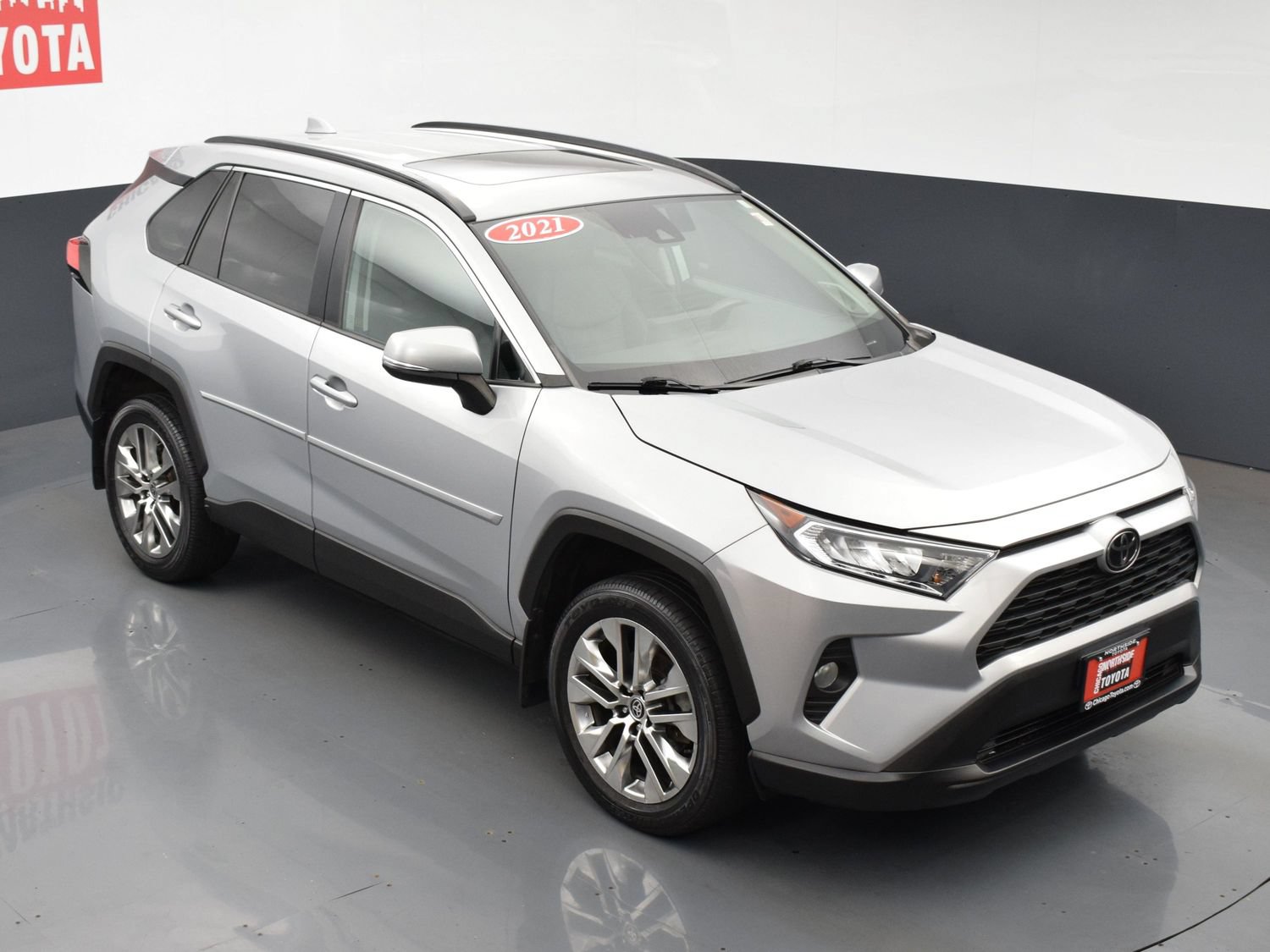 Used 2021 Toyota RAV4 XLE Premium AWD/4WD image 26