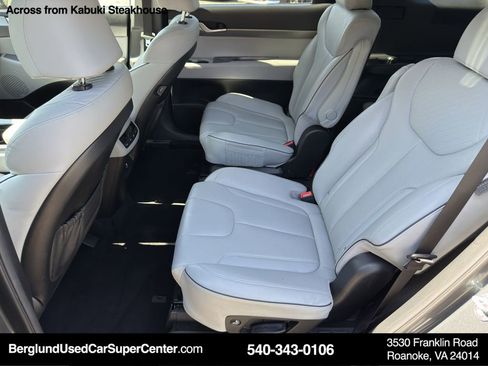 Used 2024 Hyundai Palisade SEL image 12