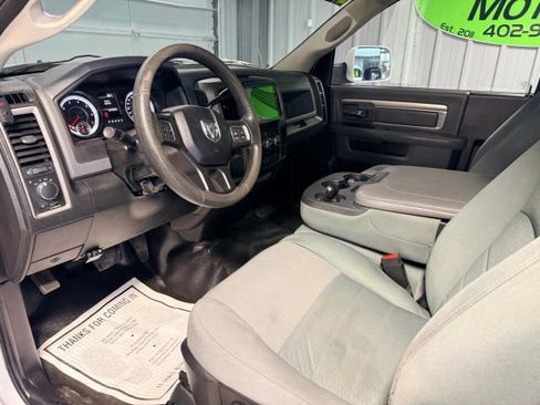 Used 2015 RAM 2500 Tradesman w/ Chrome Appearance Group image 7