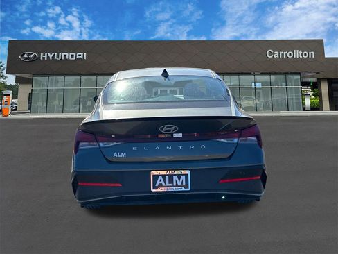 New 2025 Hyundai Elantra Sport image 6