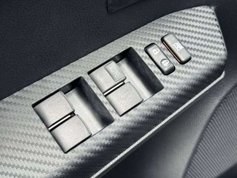 Used 2014 Toyota RAV4 Limited image 24